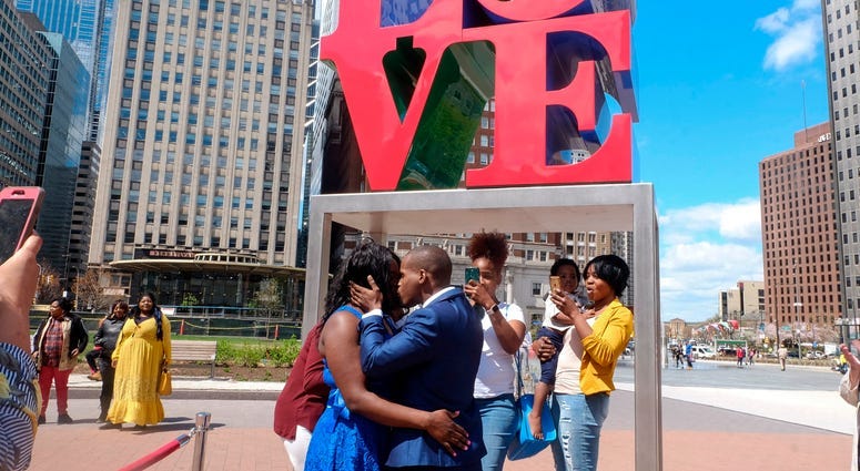 Wedding Wednesdays resume, couples say 'I do' at LOVE Park