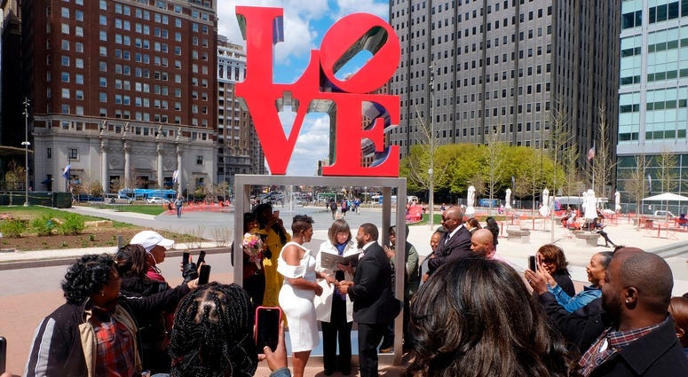 Wedding Wednesdays resume, couples say 'I do' at LOVE Park