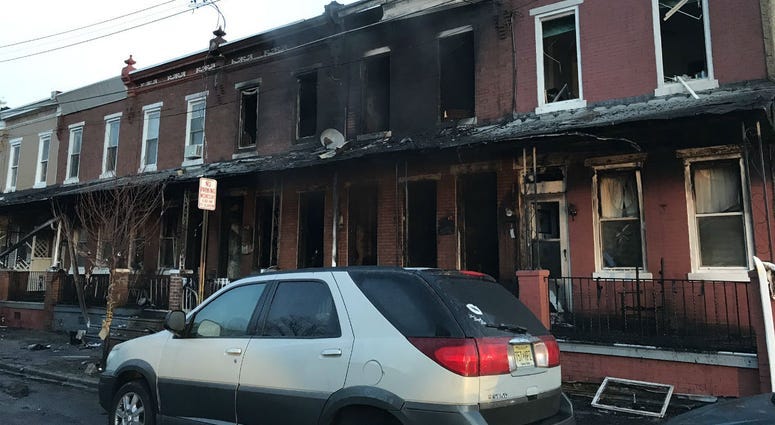 Camden rowhome fire injures 8