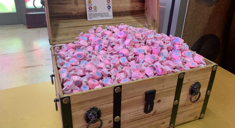 Candytopia pop-up exhibit a treat for the senses — but please don't eat the art 4