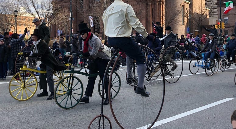 Winds up, balloons down, Philly celebrates with 100th Thanksgiving Day Parade 7