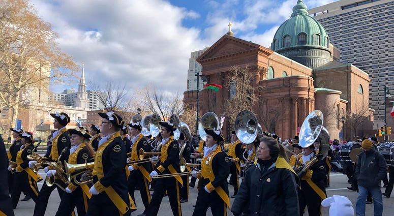 Winds up, balloons down, Philly celebrates with 100th Thanksgiving Day Parade 9