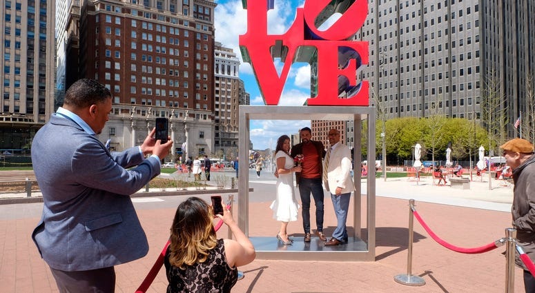 Wedding Wednesdays resume, couples say 'I do' at LOVE Park 